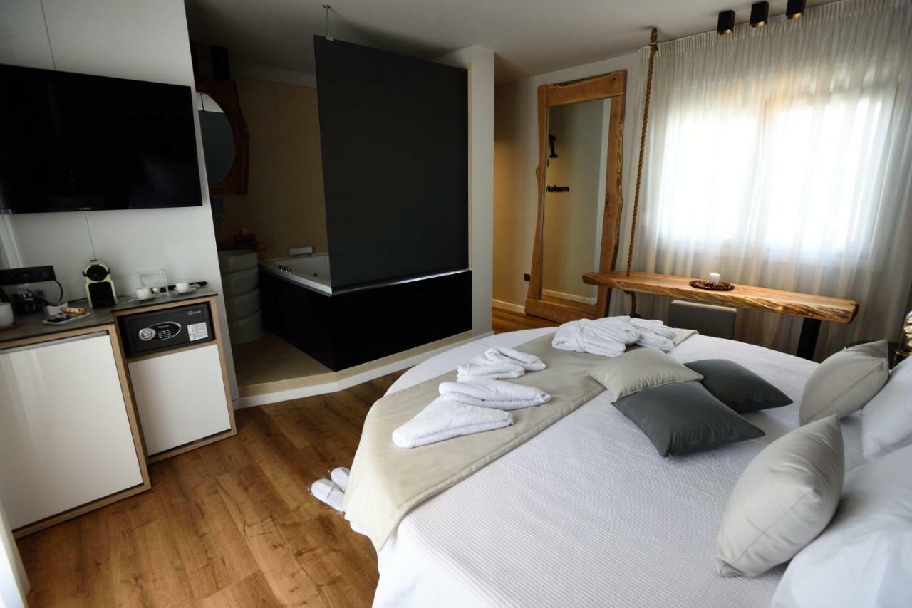 Magnifique Luxury Suites Thessalonique Extérieur photo